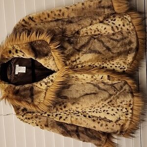 2 Friend Faux Fur Cheetah Print 3/4 Sleeve Cropped Evening Coat sz Med